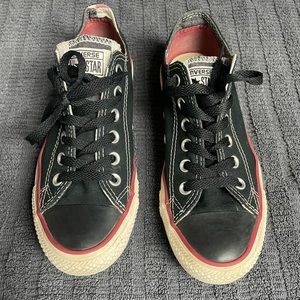 Black Converse low top sneaker with Black toe, Men’s 5 Women’s 7